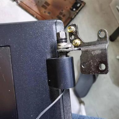 Remplacement de la coque (capot écran  châssis) asus